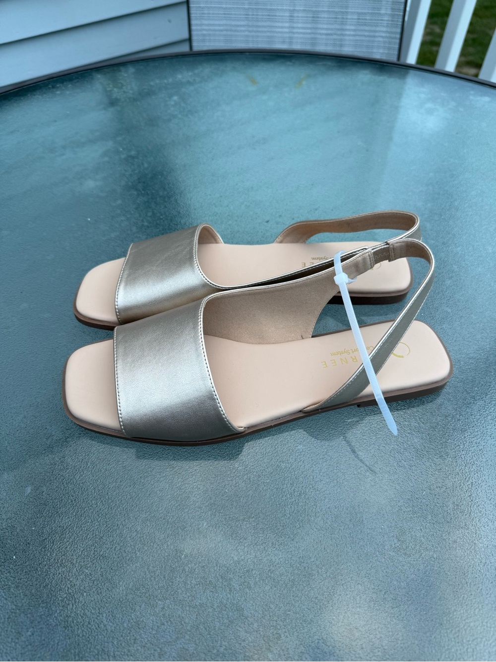 Women's Metallic Gold Slingback Flat Sandals
